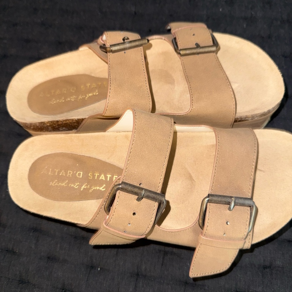 Altar'd State Tan Platform Sandals- 7